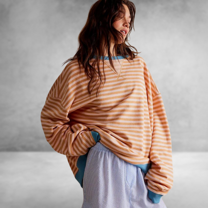 Mandie™ | Levendig gestreepte oversized trui met accenten